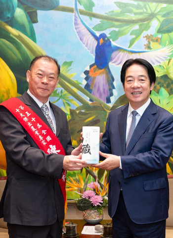 賴清德總統接見國際同濟會主辦的全國十大傑出農業專家　推動臺灣農業布局全球拓展國際市場