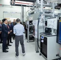 賴清德總統出席高速量子運算國家戰略發布會　宣示推動AI新十大建設打造臺灣人工智慧時代量子產業生態系