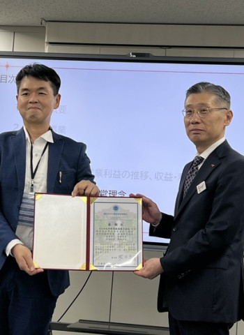中正大學企管系MBA訪問團在黃正魁系主任規劃下參訪九州旅客鐵道株式會社　CFO松下琢磨談多角化布局