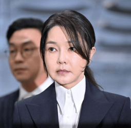 韓國前第一夫人金建希貪腐與股價操縱案風暴延燒　二審主審法官申宗旿驚傳首爾高等法院墜亡　現場留遺書震撼司法界
