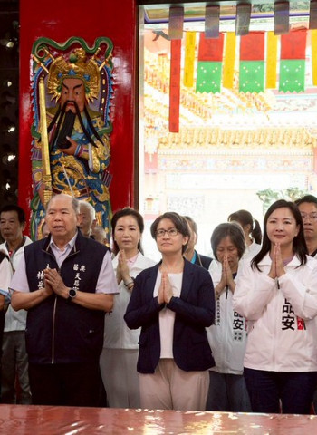 蕭美琴赴苗栗天后宮參拜祈福　祈願臺灣風調雨順國泰民安