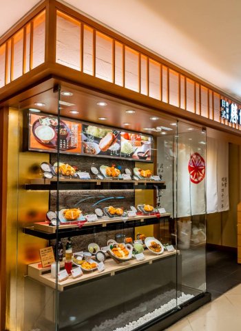 一頭豬只能取兩份 勝博殿台北站前店全新升級改裝 台灣獨家菜單推軟嫩棒腰內豬排